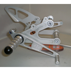 Commandes arrières reculées Honda CBR 900 RR Fireblade 2000-2003 - SES RACE PRODUCTS SES_RSH011 SES PRODUCTS